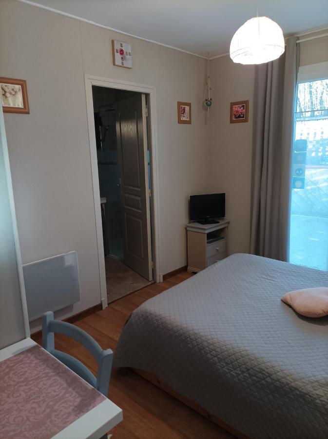 Le Nid De Mesanges Bed & Breakfast Chauffour-sur-Vell Exterior photo