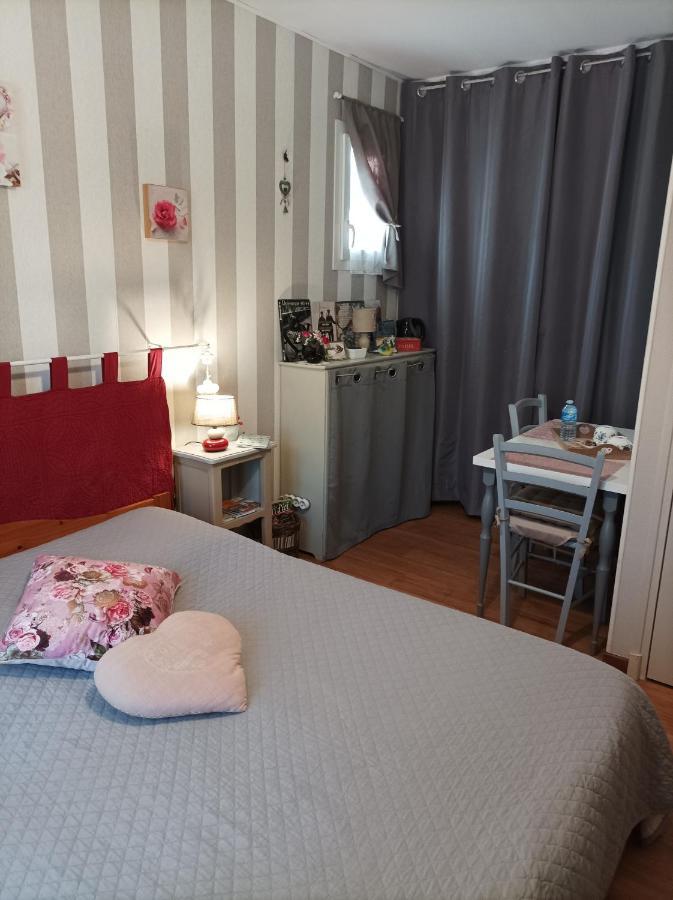 Le Nid De Mesanges Bed & Breakfast Chauffour-sur-Vell Exterior photo