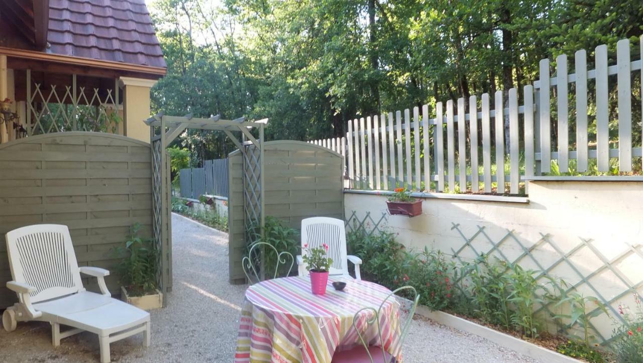 Le Nid De Mesanges Bed & Breakfast Chauffour-sur-Vell Exterior photo